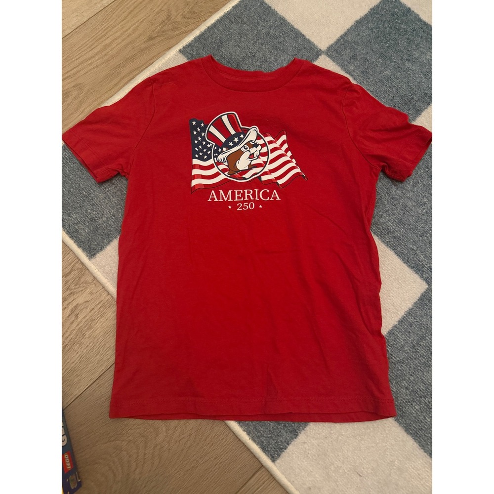Buc-ees Youth Red America 250 Years of Freedom T-Shirt Size YM 1776-2026 Graphic